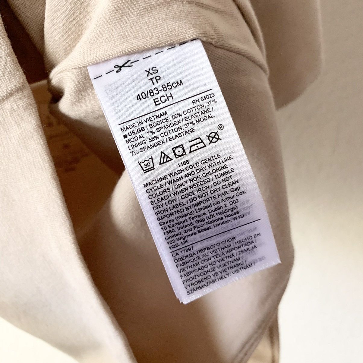 Banana Republic Nude scoop back bodysuit Size XS / US 0-2 / IT 36-38 - 12 Thumbnail