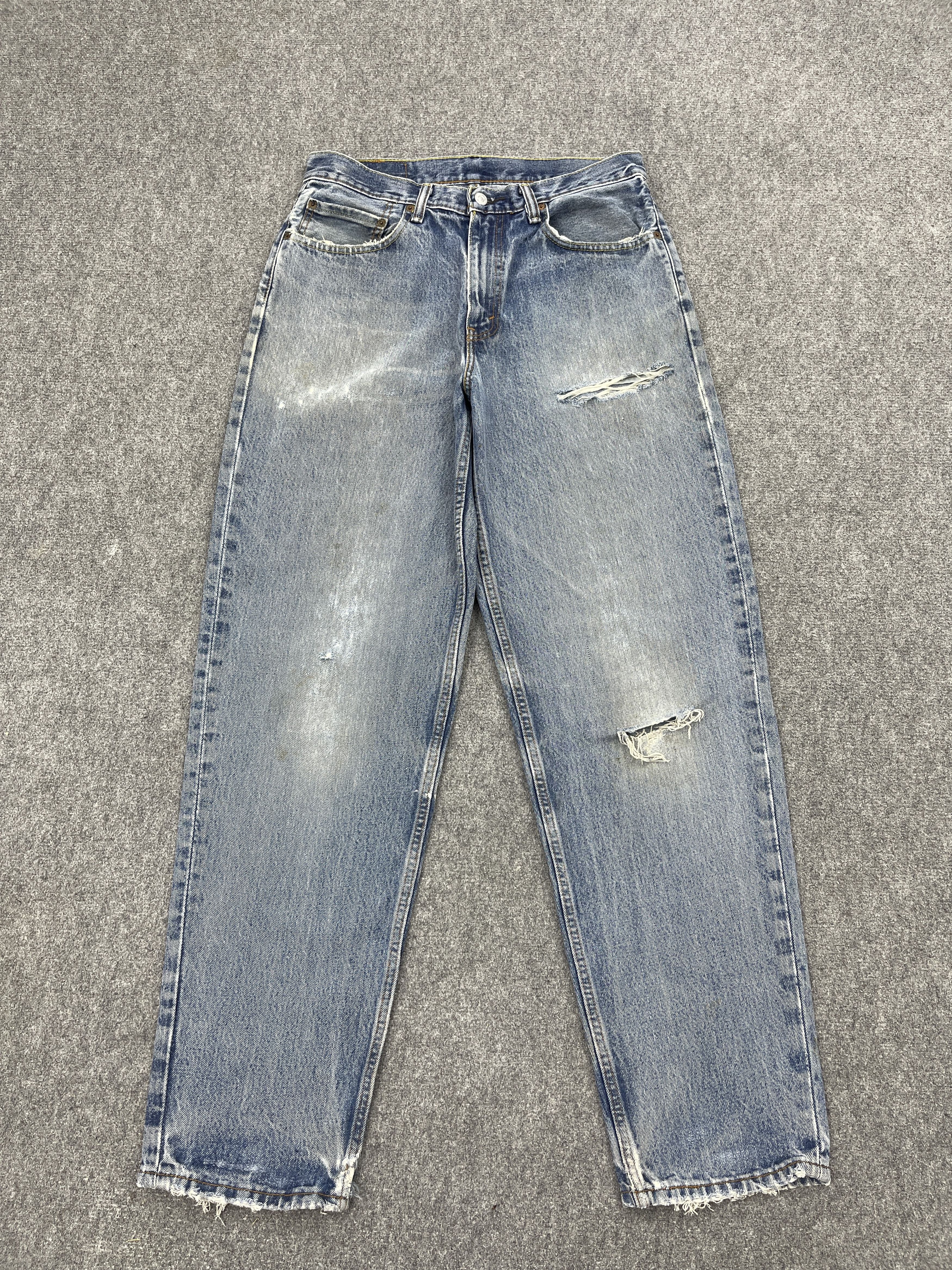 Levi's Distressed Faded Blue Vintage Levis 560 Jeans DP2555 Size US 31 - 1 Thumbnail