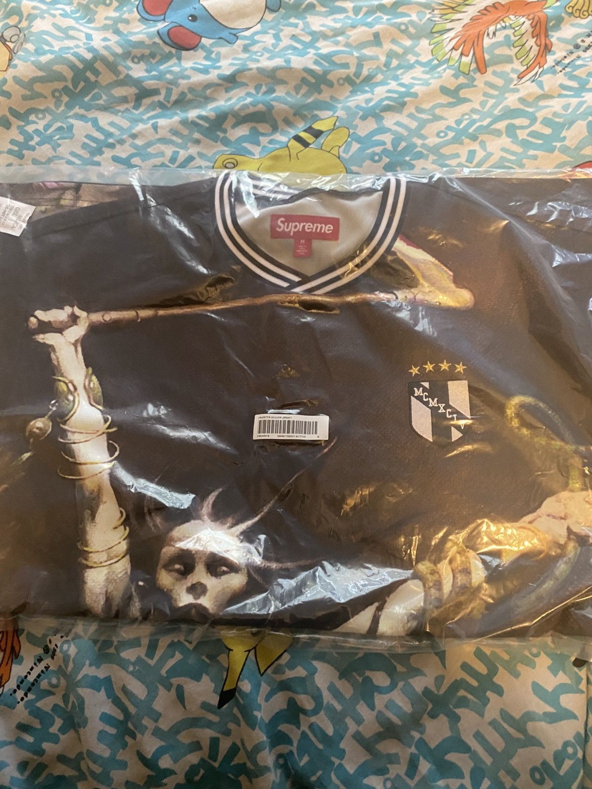 Supreme Supreme Frank Frazetta Woman with Scythe Soccer Jersey Size US M / EU 48-50 / 2 - 4 Thumbnail