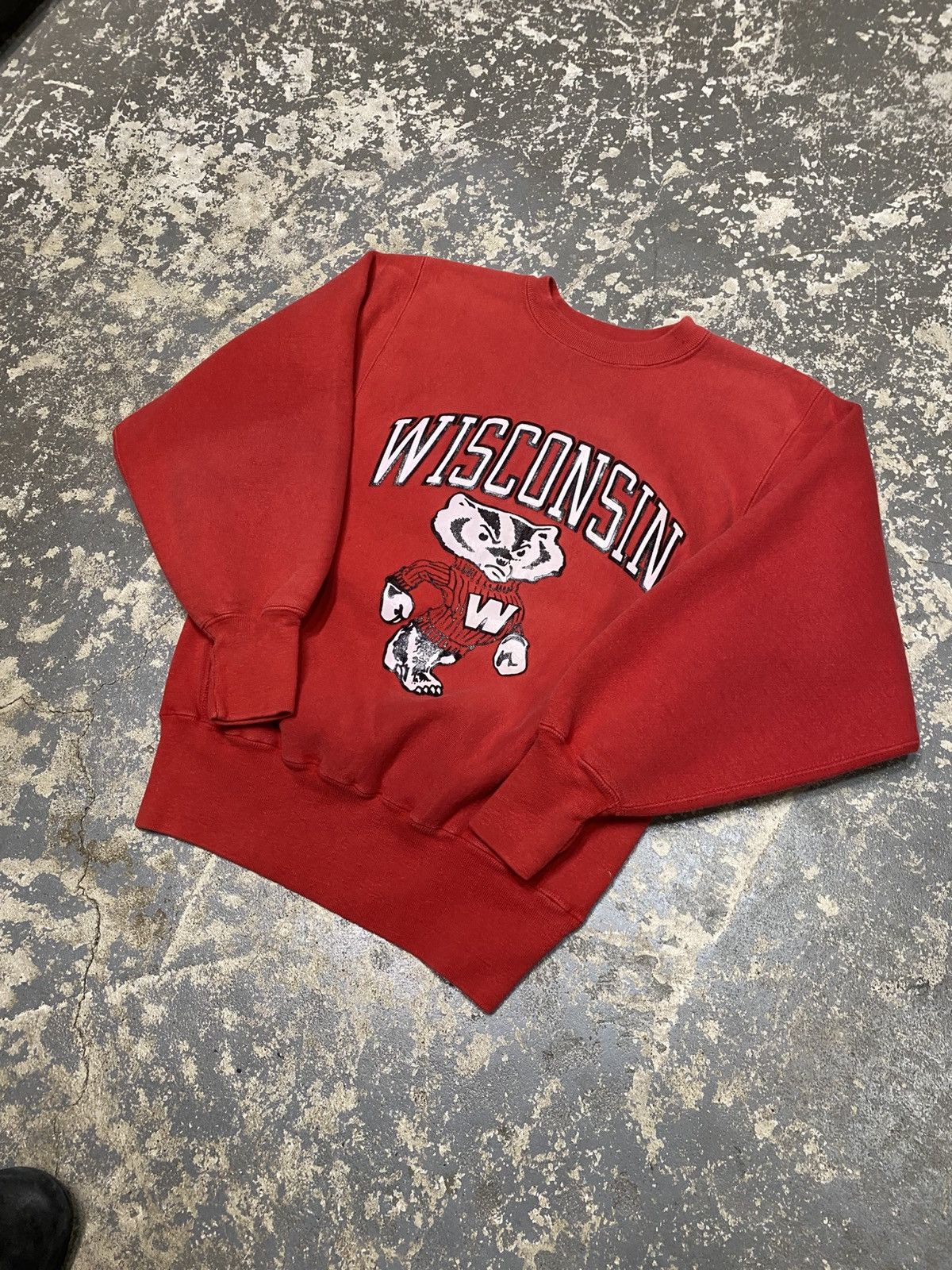 Champion × Vintage Vintage Wisconsin Badgers Champion Reverse Weave Sweatshirt Size US M / EU 48-50 / 2 - 2 Thumbnail