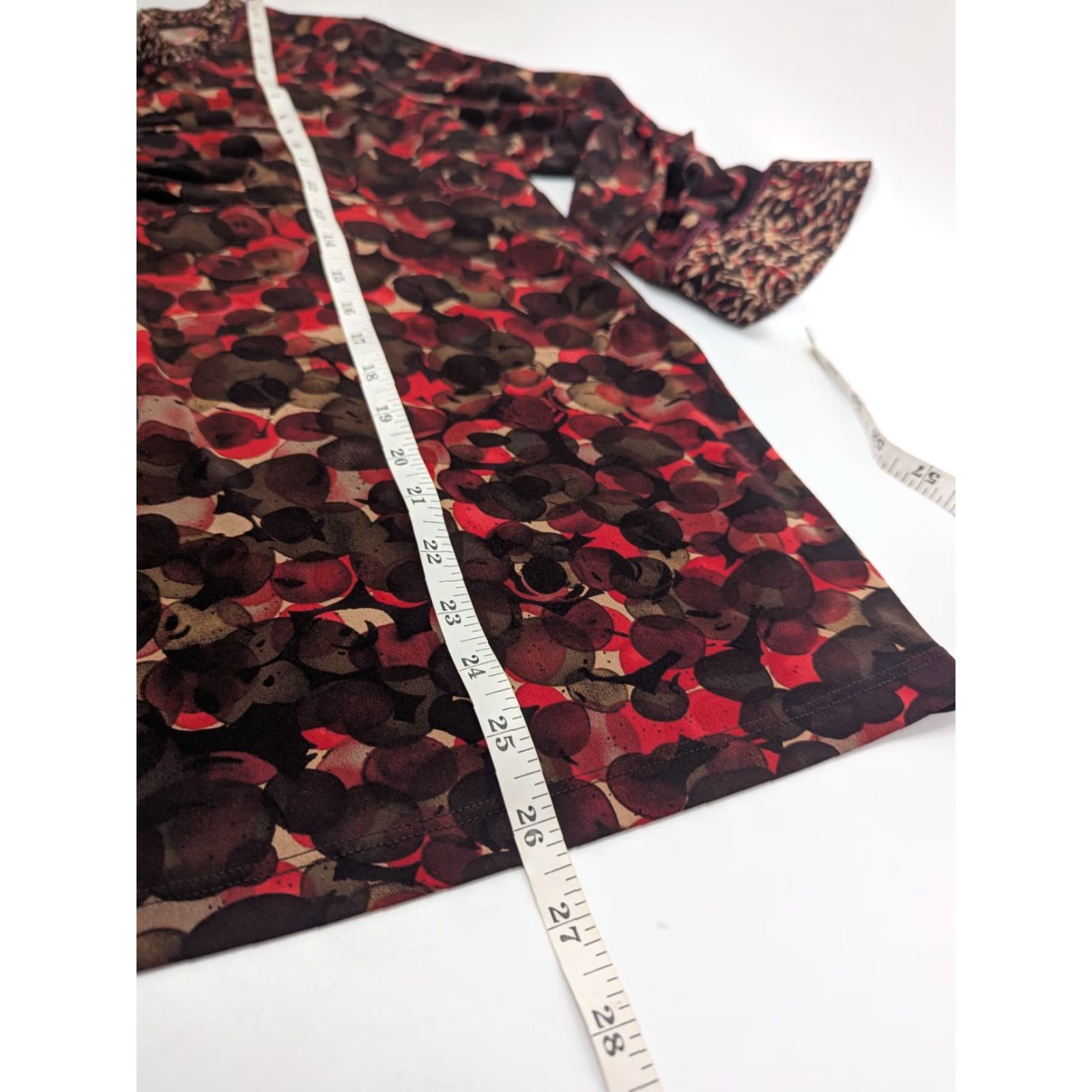 Vintage Susan Graver Red Liquid Knit Printed Top Ruched Neckline A91328 XL Tunic Blouse 3/4 Sleeve Solid Knit Polyester Spandex Classic Womens Size XL / US 12-14 / IT 48-50 - 5 Thumbnail