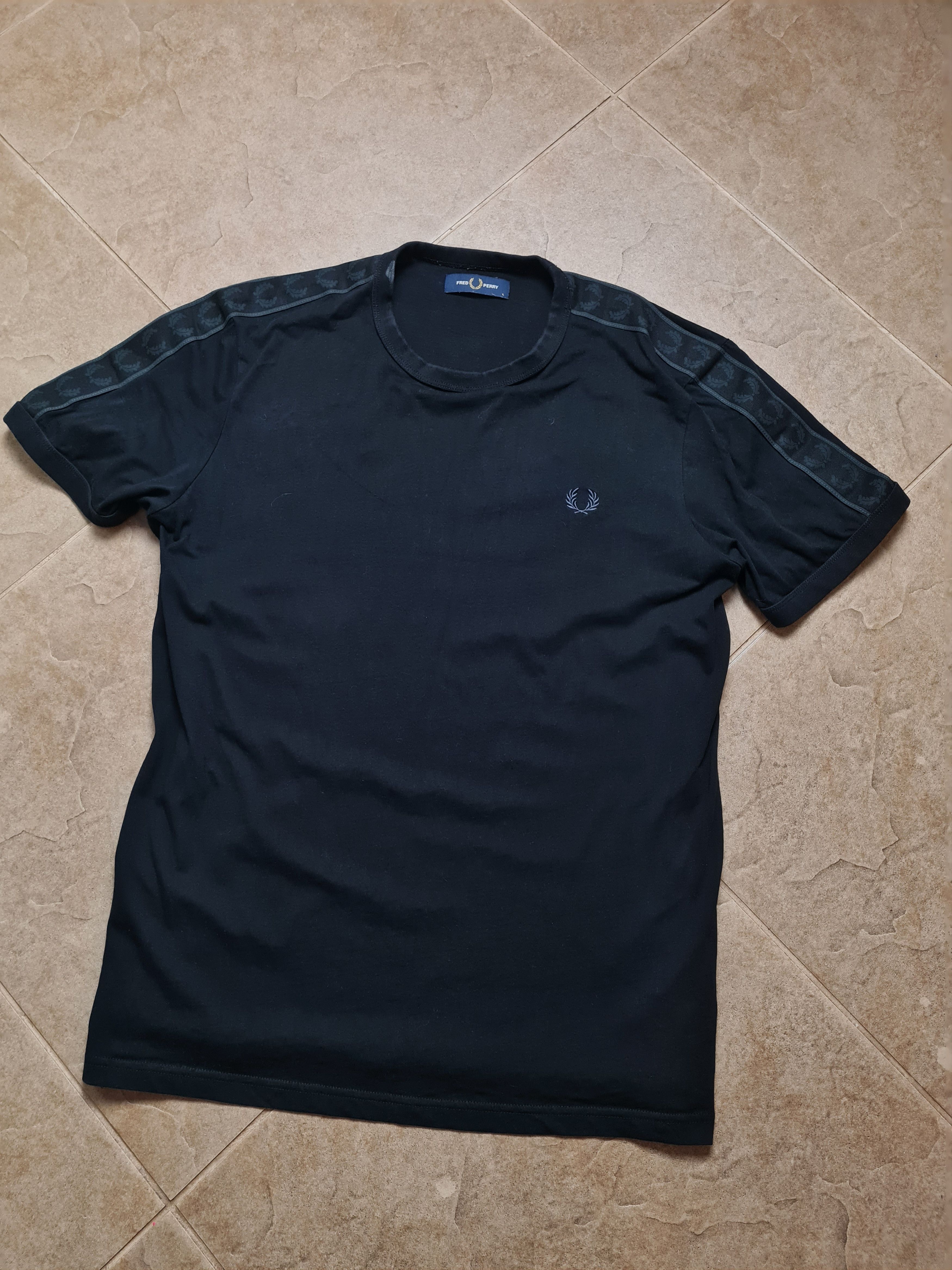 Fred Perry Fred Perry - Contrast Tape Ringer T-Shirt M4613 black Sz L Size US L / EU 52-54 / 3 - 1 Thumbnail