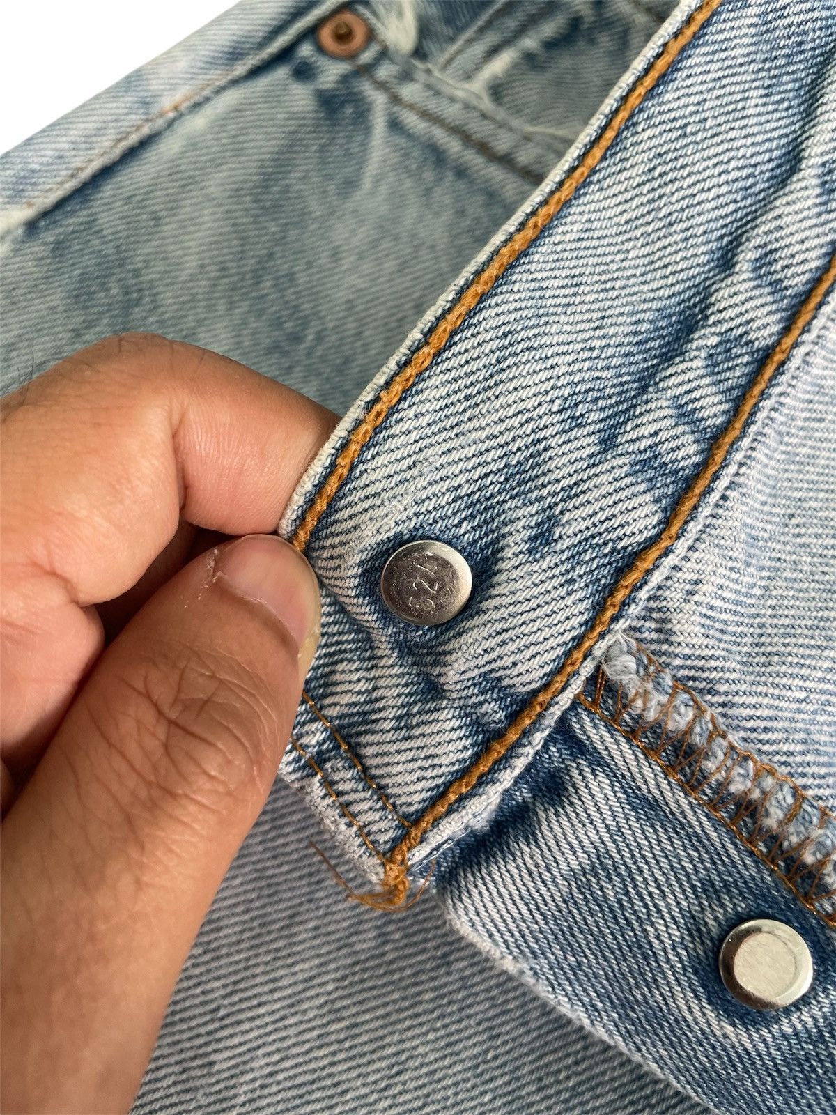 Levi's × Vintage Vintage 90s Levis 501 Grunge Thrashed Jeans Size US 36 / EU 52 - 6 Thumbnail