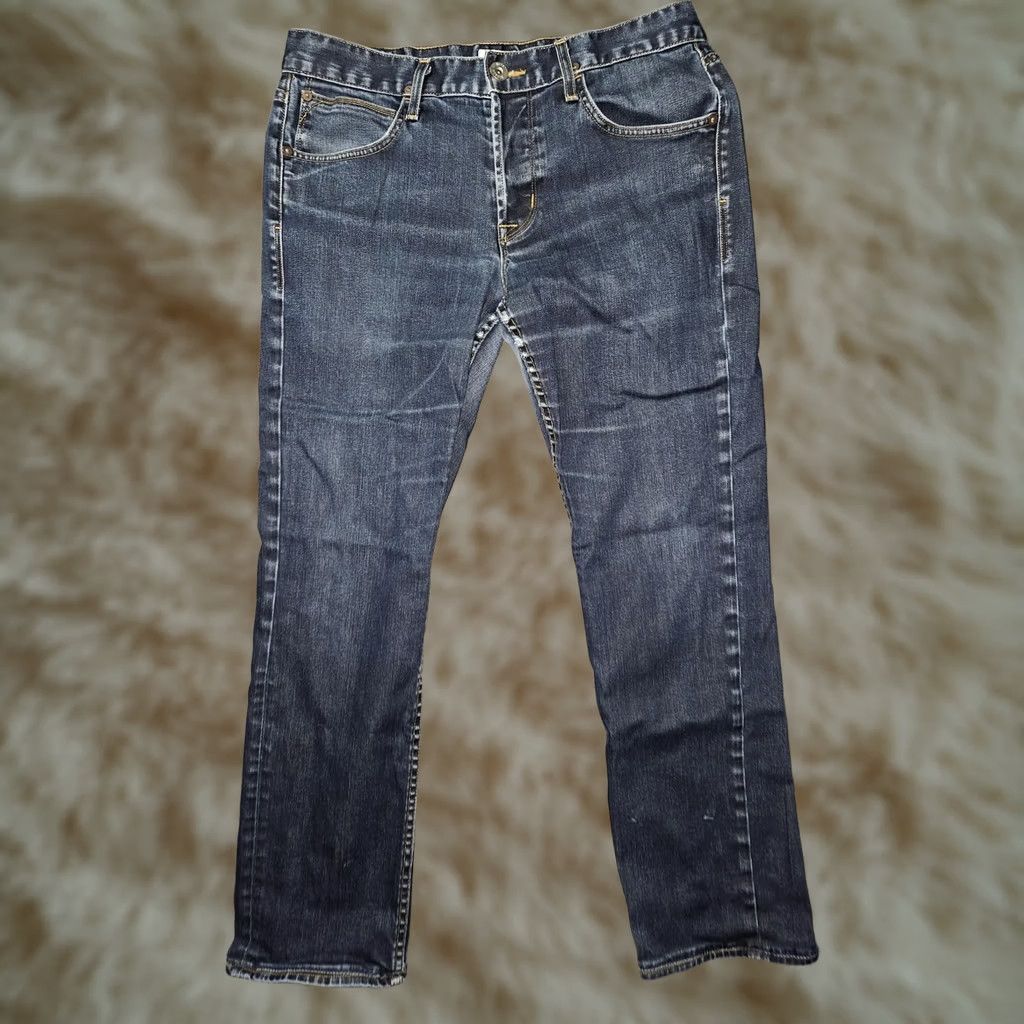 Hudson Hudson Jeans Mens 33 Blue Straight Leg Button Fly Made in USA Dark Wash Denim 98% Cotton 2% Elastan Distressed Logo Back Pocket Flag/Union Jack Size US 33 - 1 Thumbnail