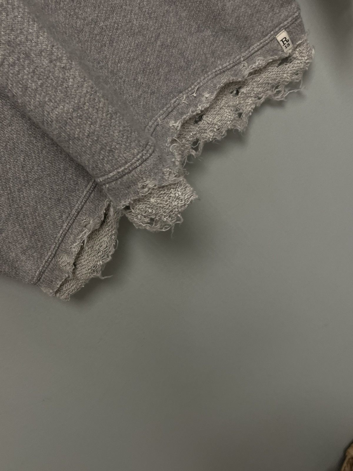 R13 Shredded Edge Oversized Crewneck. Medium Size M / US 6-8 / IT 42-44 - 6 Thumbnail
