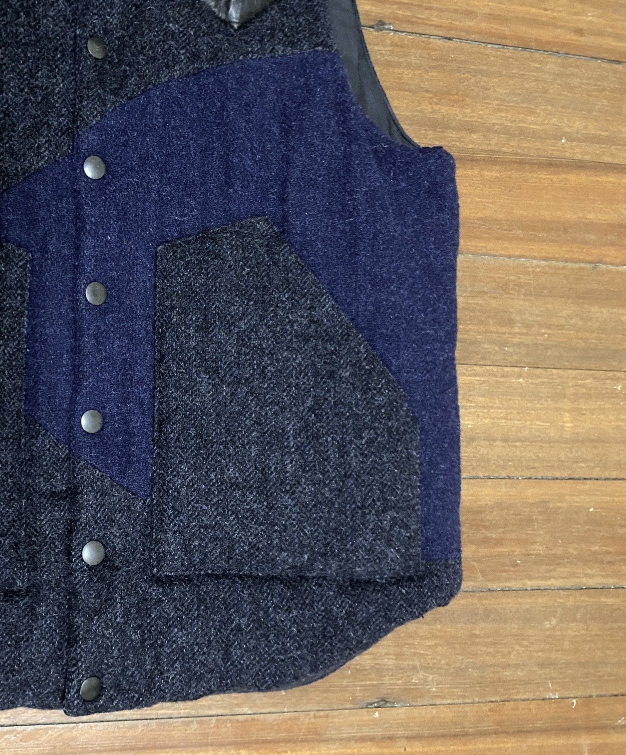 Japanese Brand × Vintage Rare Design Vintage Splotch Of Ink Wool Puffer Vests 2000s Size US L / EU 52-54 / 3 - 6 Thumbnail