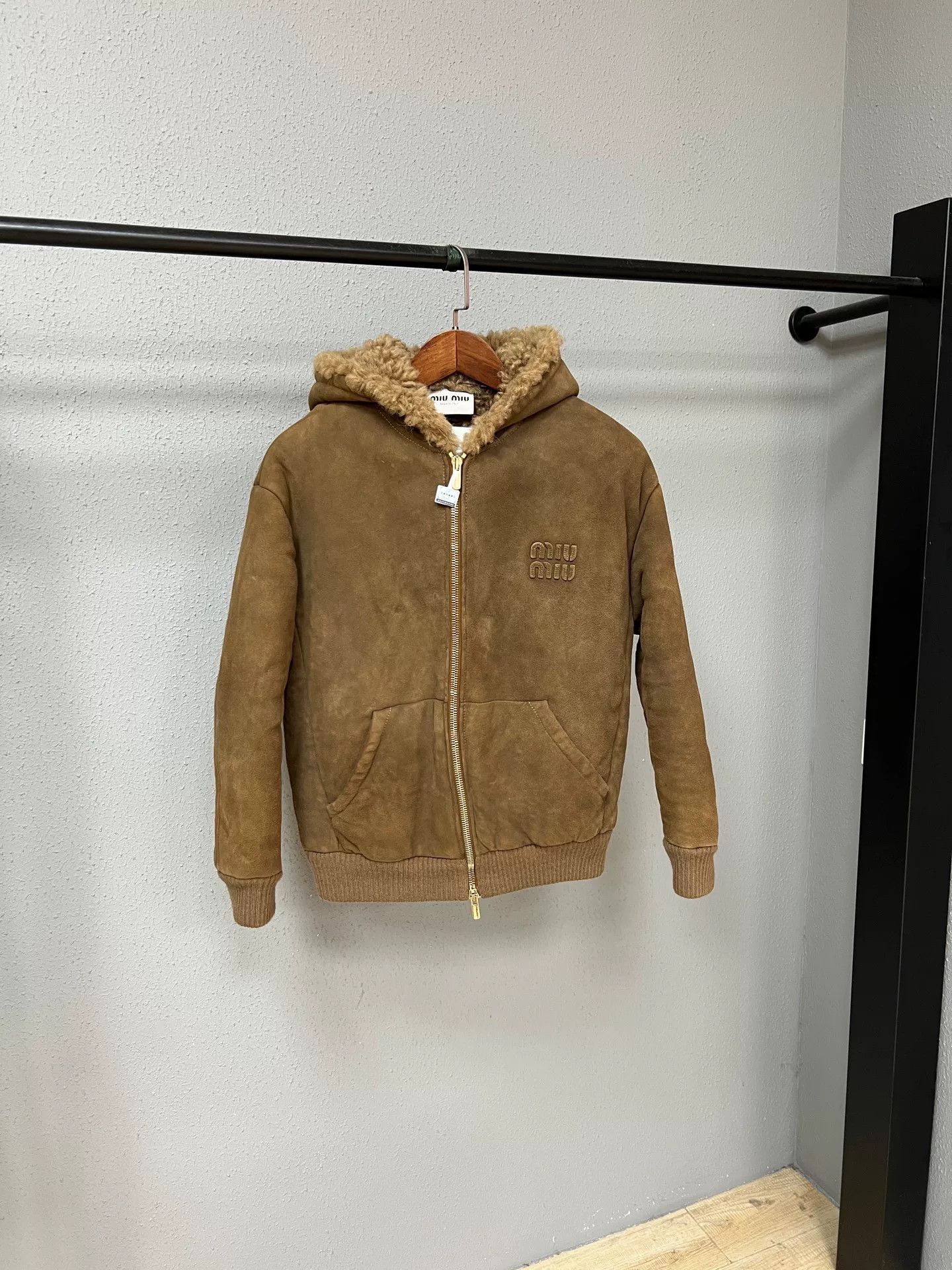 Miu Miu brown shearling hooded jacket Size S / US 4 / IT 40 - 1 Thumbnail