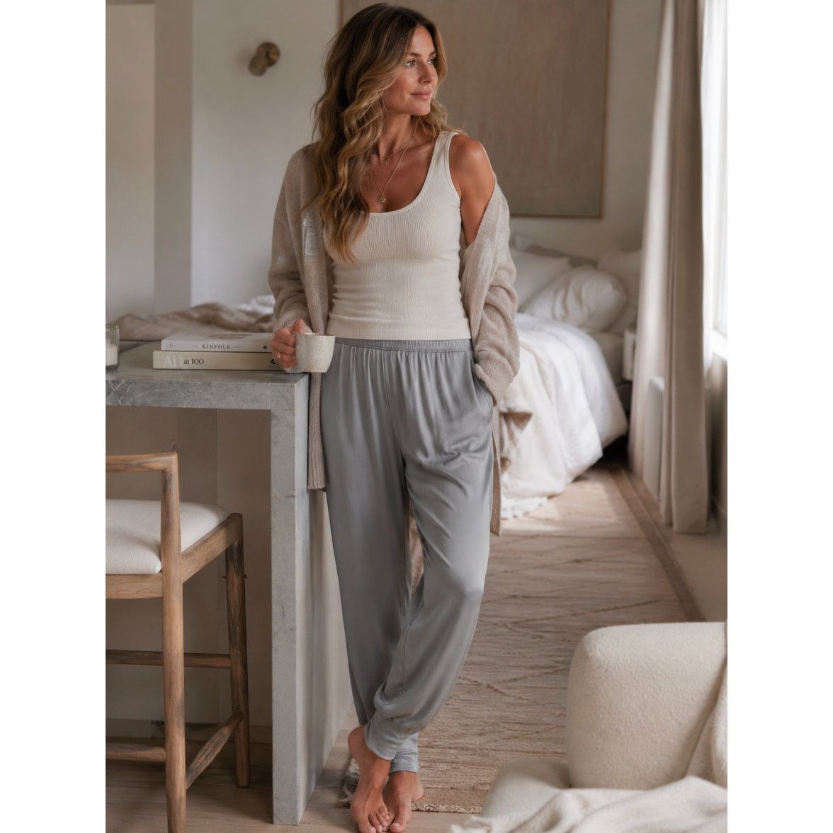 Michael Stars NWT Michael Stars S LIDIA RELAXED JOGGER SATIN KNIT MIX Gray Size 24" / US 00 / IT 34 - 1 Thumbnail
