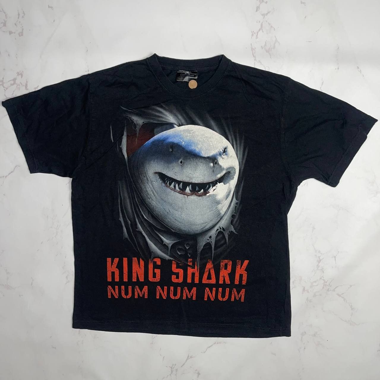 Vintage Suicide Squad King Shark NumNum Num Comic Graphic T-Shirt XL Size US XXL / EU 58 / 5 - 1 Thumbnail