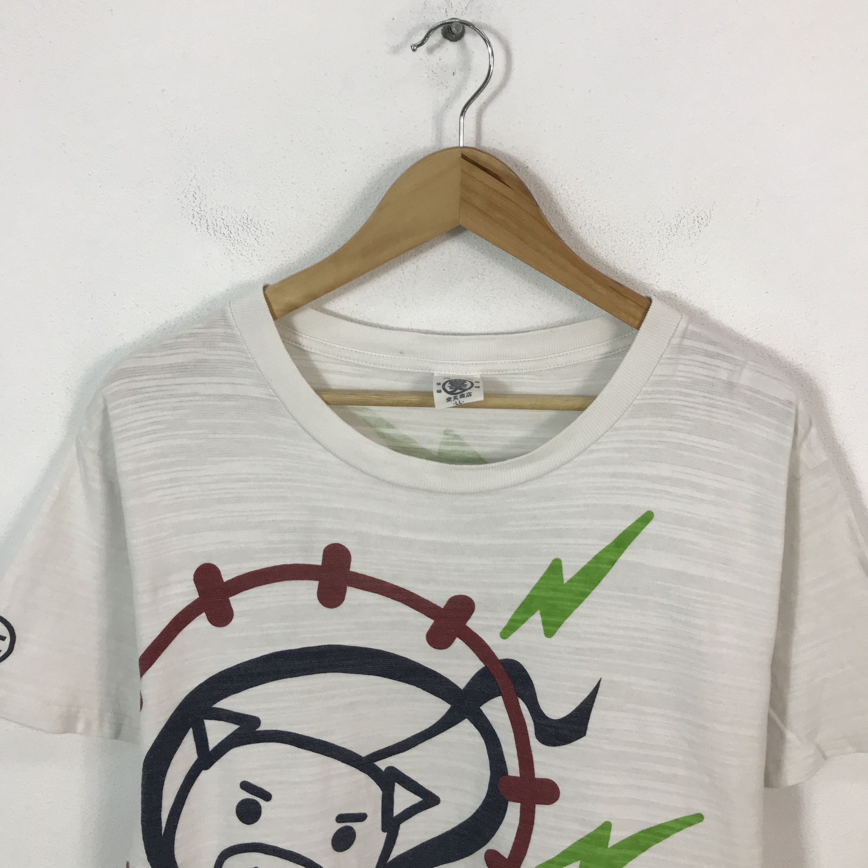 Japanese Brand Japanese word wear Pig design t-shirt Size US L / EU 52-54 / 3 - 2 Thumbnail