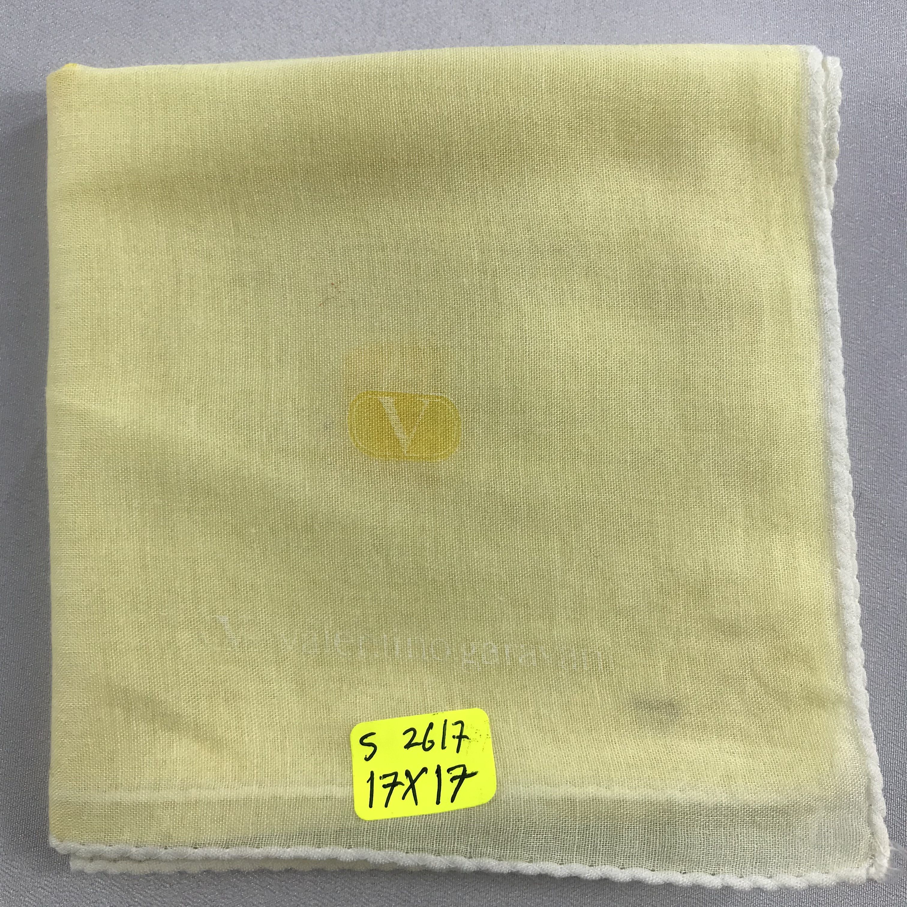 Valentino × Vintage Valentino Garavani Bandana / Handkerchief/Neckerchief -S2617 Size ONE SIZE - 5 Thumbnail