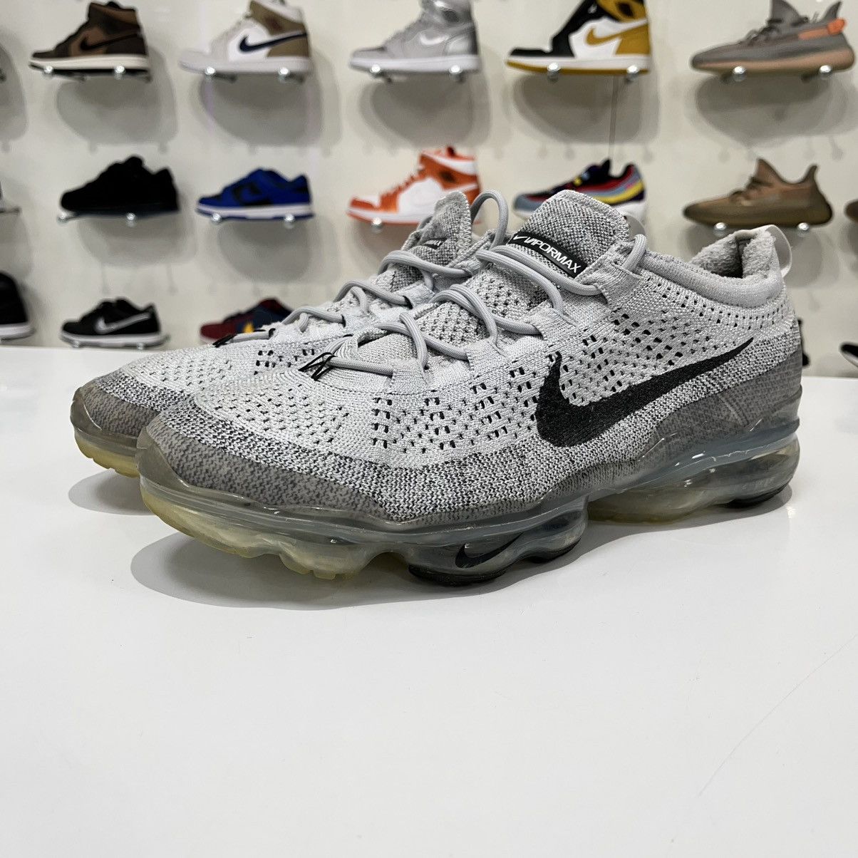 Nike Nike Air VaporMax 2023 Flyknit Pure Platinum Anthracite Size US 12 / EU 45 - 2 Thumbnail