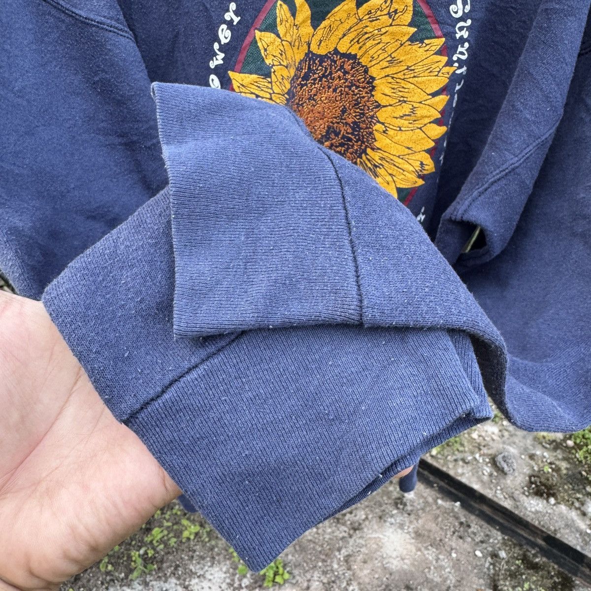 Vintage Vintage 90s Art Sun Flower Sweatshirt Size US L / EU 52-54 / 3 - 3 Thumbnail