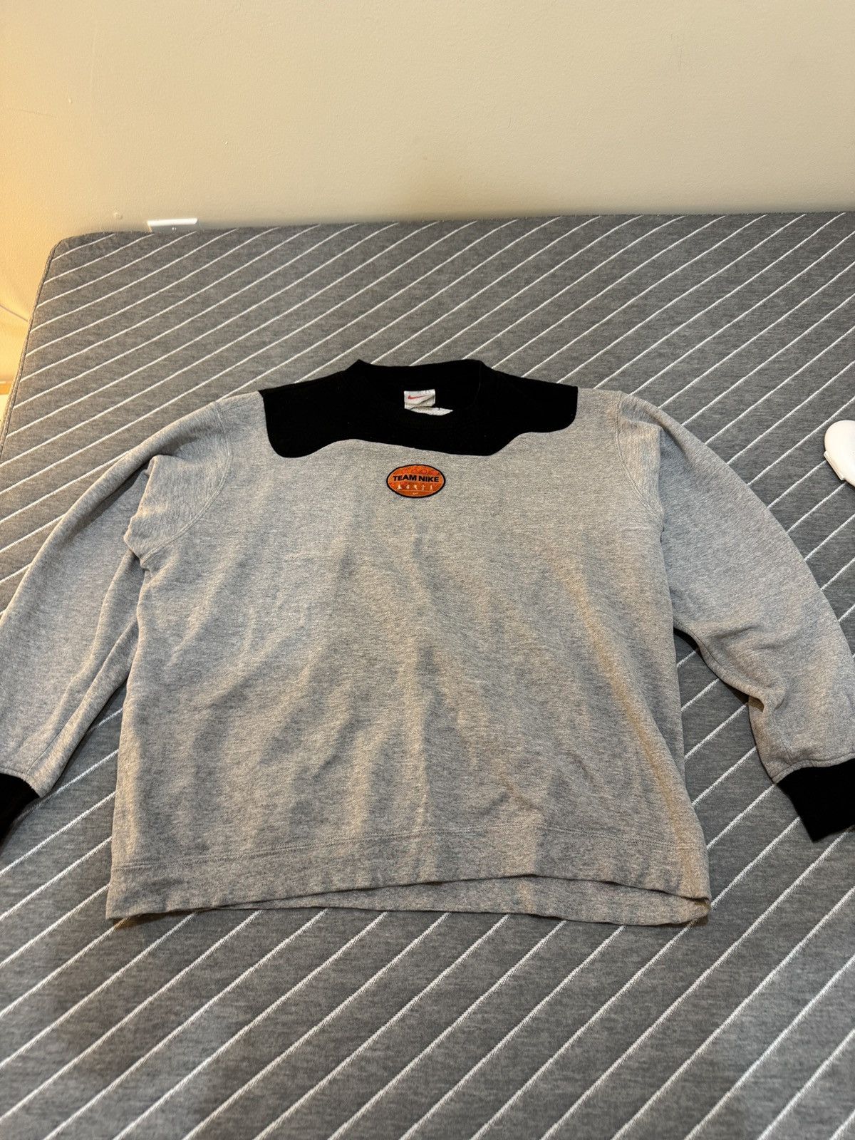 Nike Nike Vintage Crewneck Size US XL / EU 56 / 4 - 2 Thumbnail