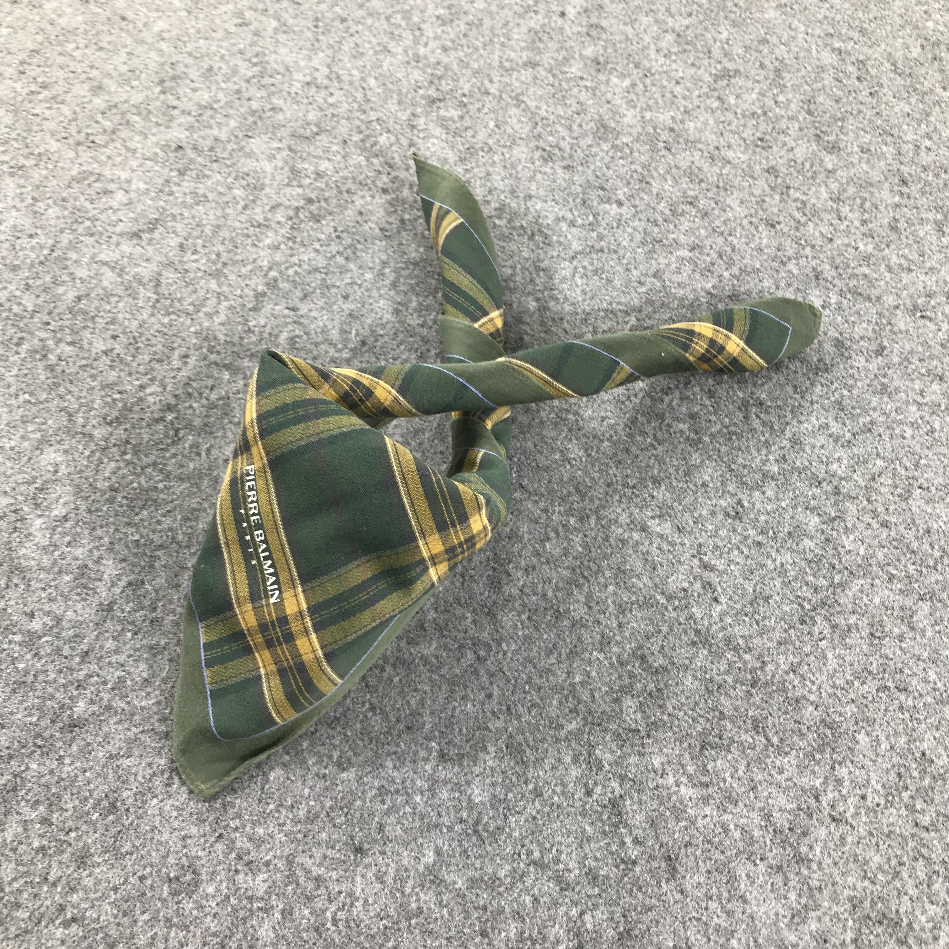 Vintage Pierre Balmain Tartan Handkerchief Neckerchief Bandana H352 Size ONE SIZE - 3 Thumbnail