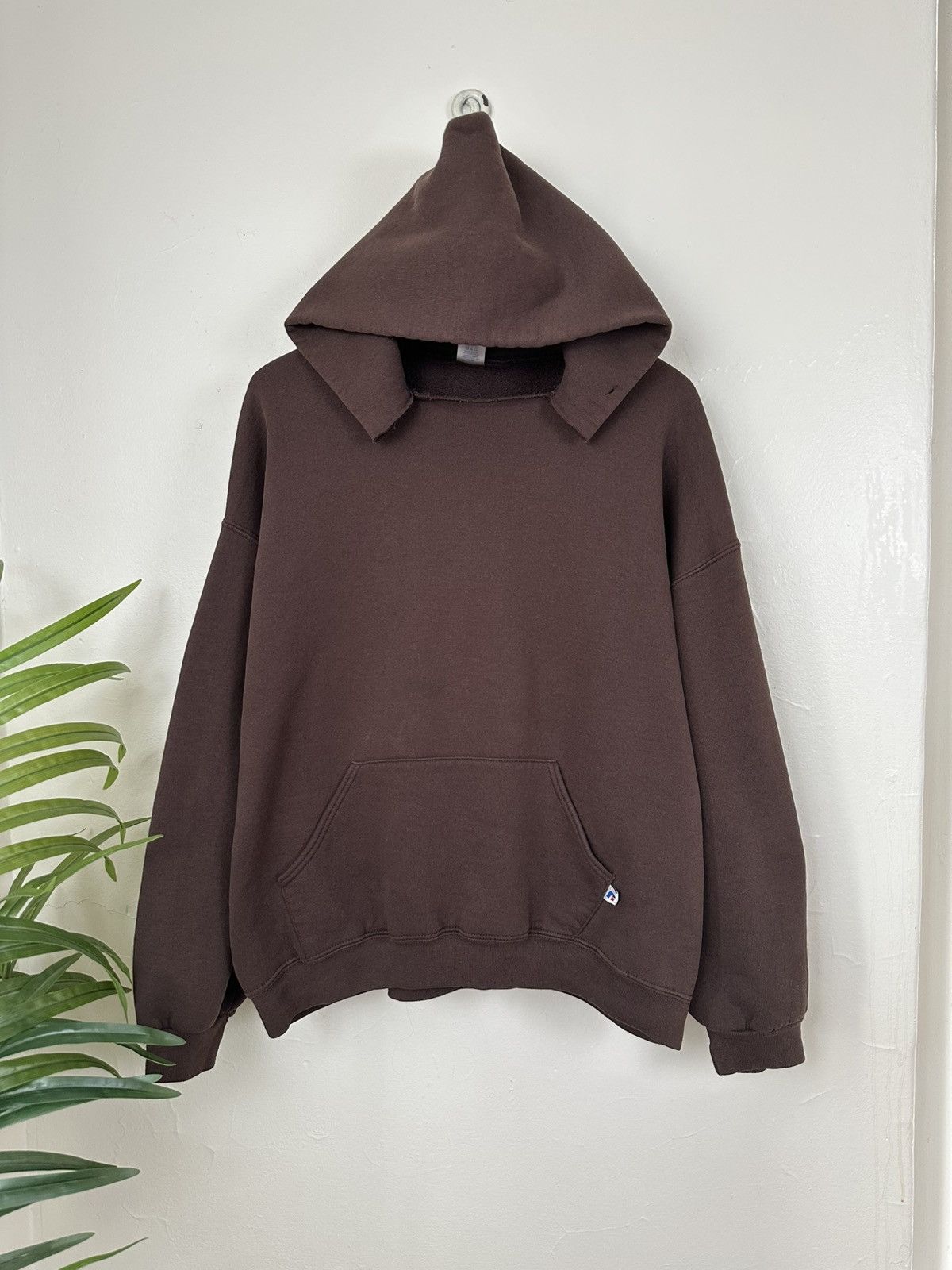 Russell Athletic (XXL) SICK BOXY BROWN Y2K Russell Athletic Hoodie Size US XXL / EU 58 / 5 - 2 Thumbnail