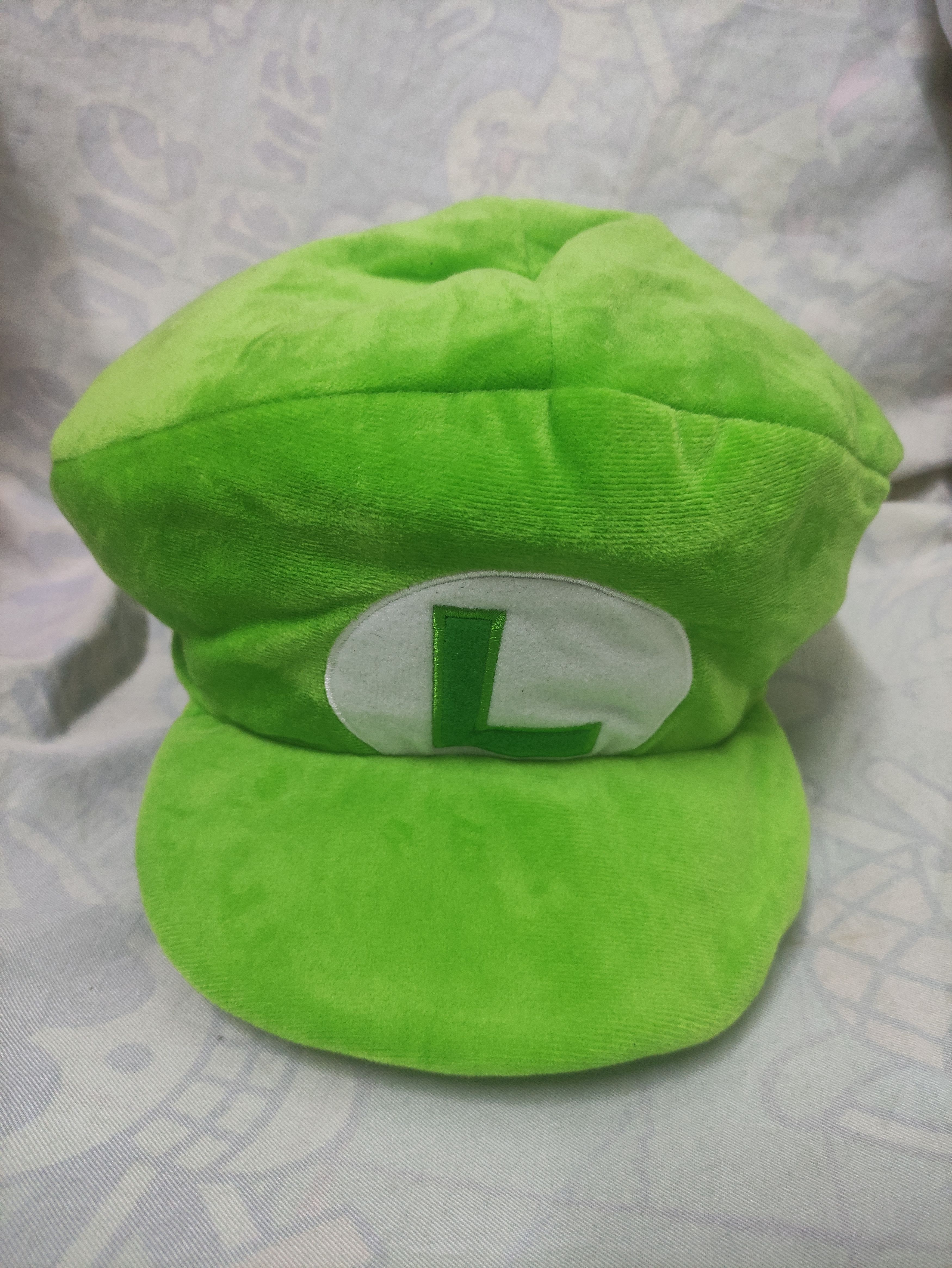 SUPER NINTENDO WORLD LUIGI PILLOW HAT BY UNIVERSAL STUDIOS