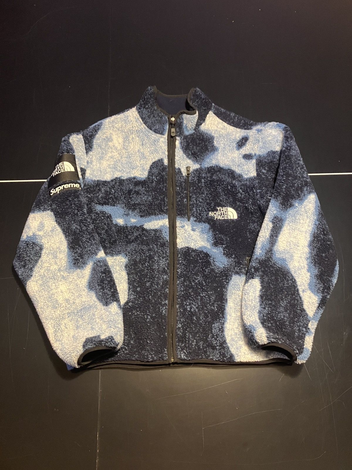 Supreme The North Face Bleached Denim Print Fleece Jacket