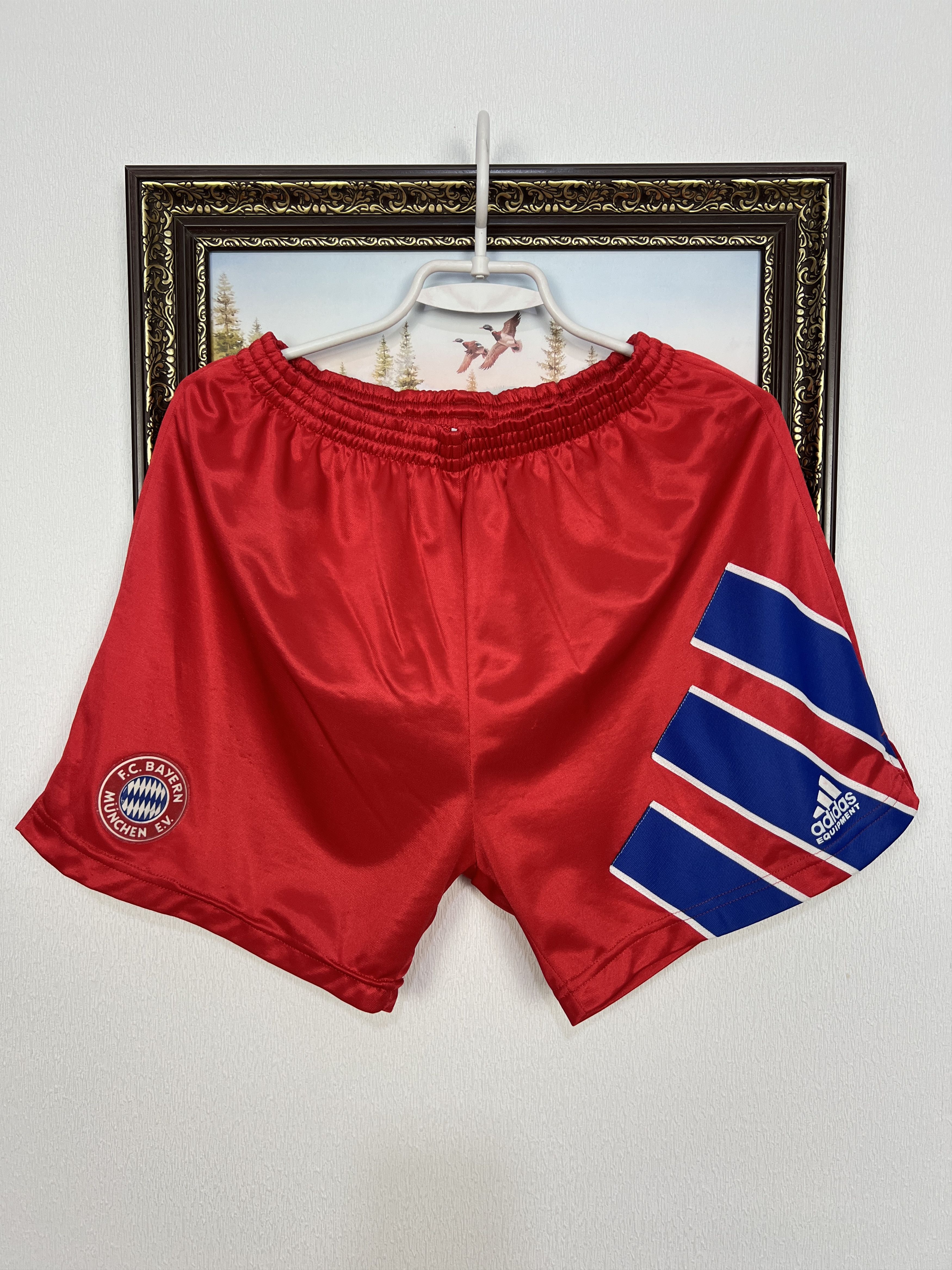 Adidas Vintage 90's Adidas Bayern Munich Football Shorts Soccer M Size US 32 / EU 48 - 1 Thumbnail