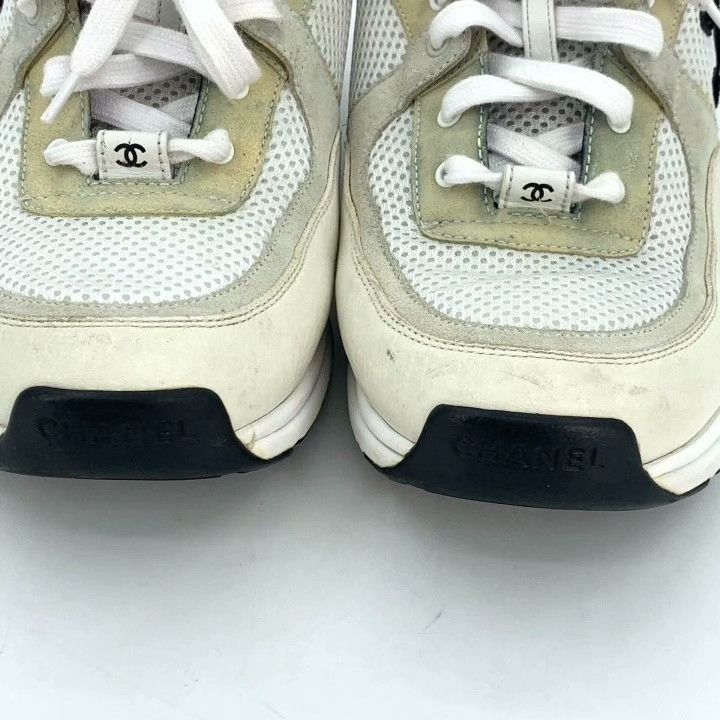 Chanel Chanel Logo Lace-Up Panda Sneakers Size US 9 / EU 42 - 9 Thumbnail