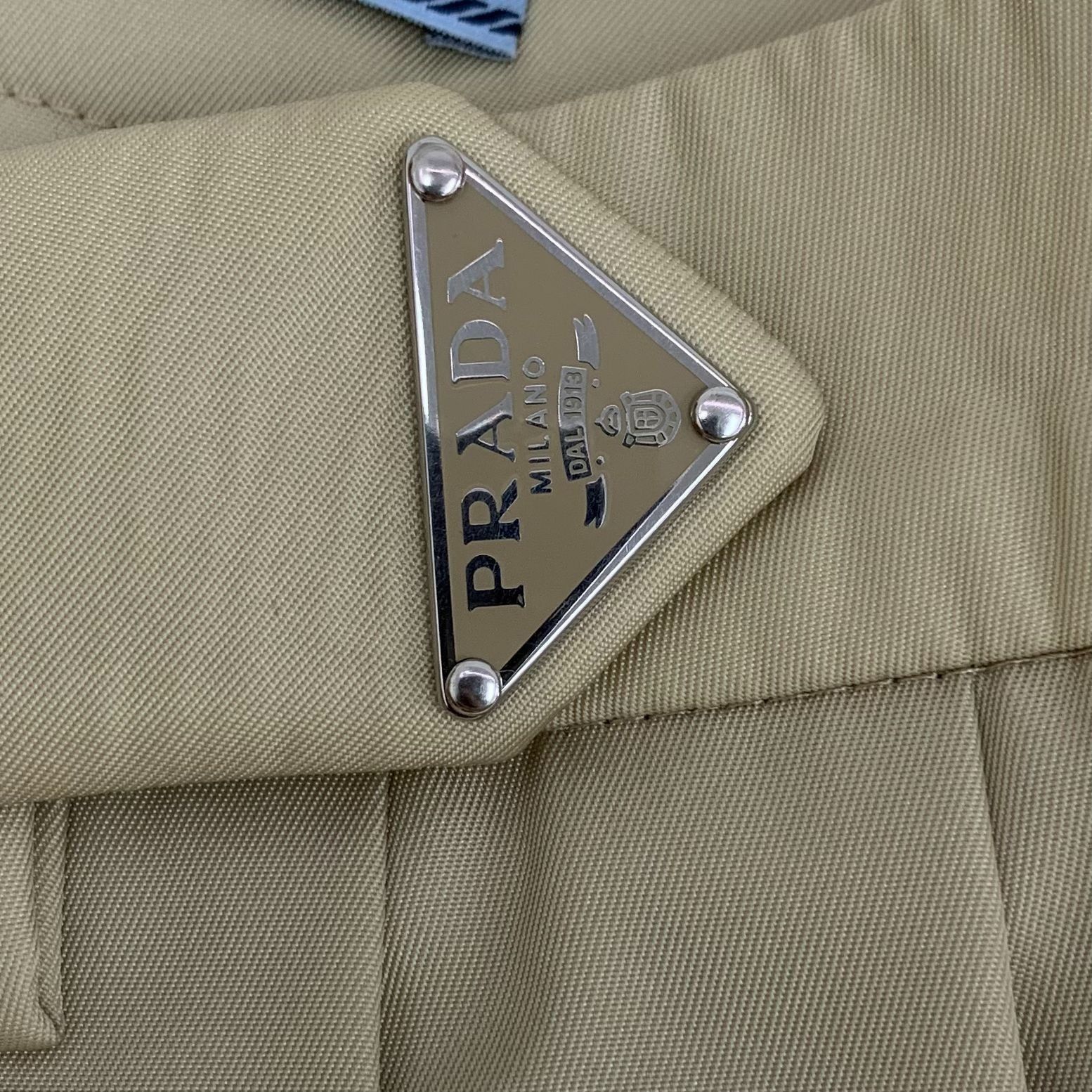 Prada Prada Re-Nylon Khaki Pleated Skirt With Logo Triangle Size X Size 25" / US 0 / IT 36 - 5 Thumbnail