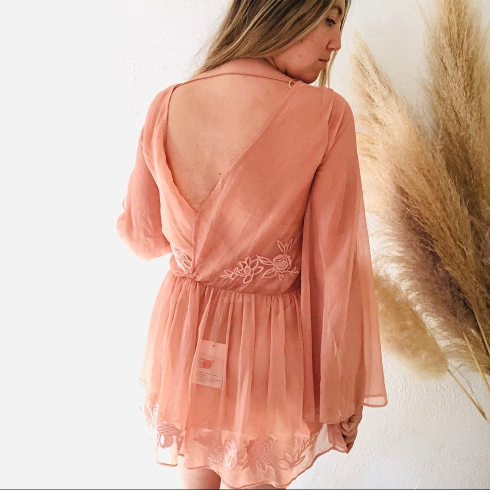 Free People JETSET DIARIES REVOLVE Blush Floral Embroidery Mini Dress Size S / US 4 / IT 40 - 3 Thumbnail