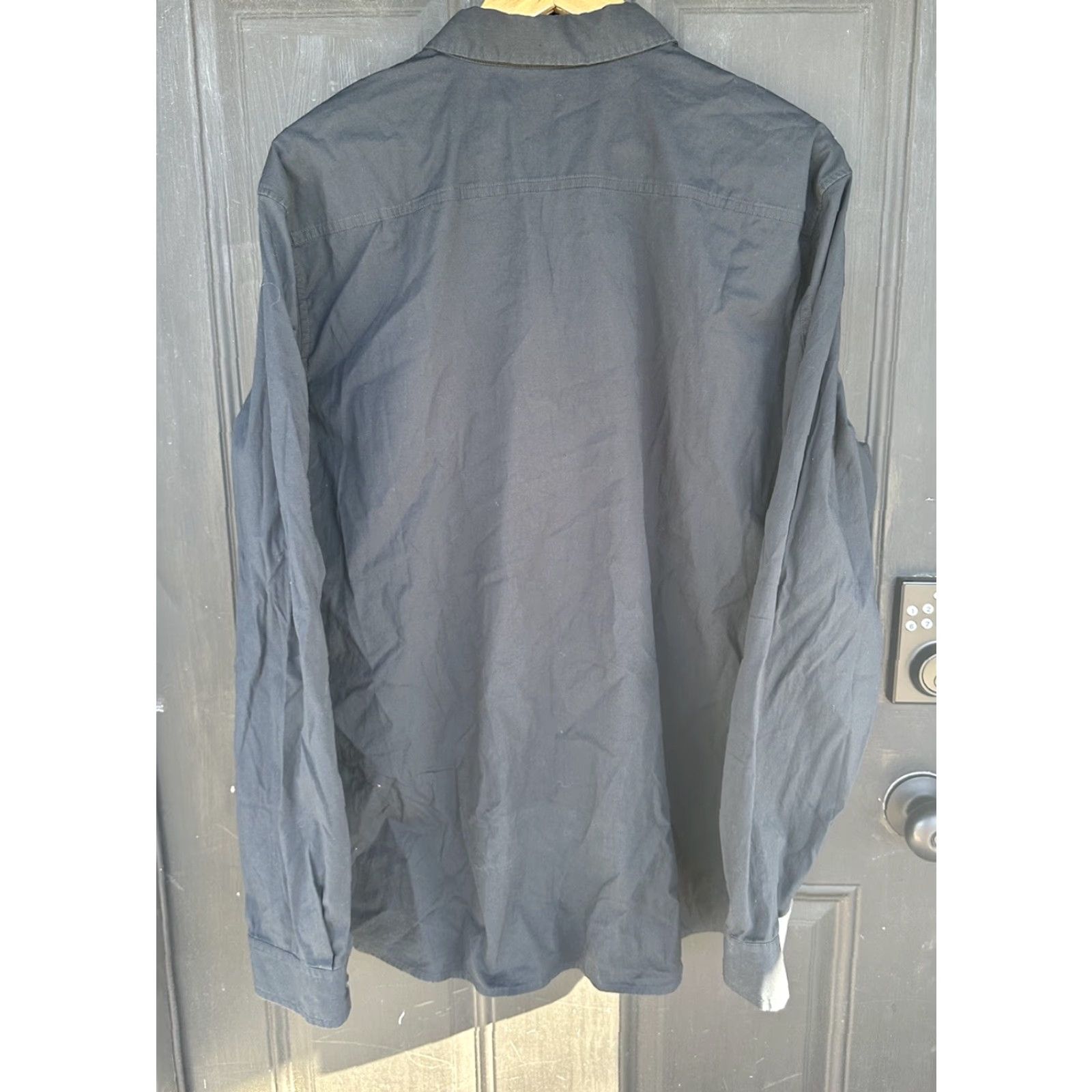 Lululemon Lululemon Shirt Men XL Navy Button-Up Casual Outdoors Cotton Blend Stretch Size US XL / EU 56 / 4 - 2 Thumbnail