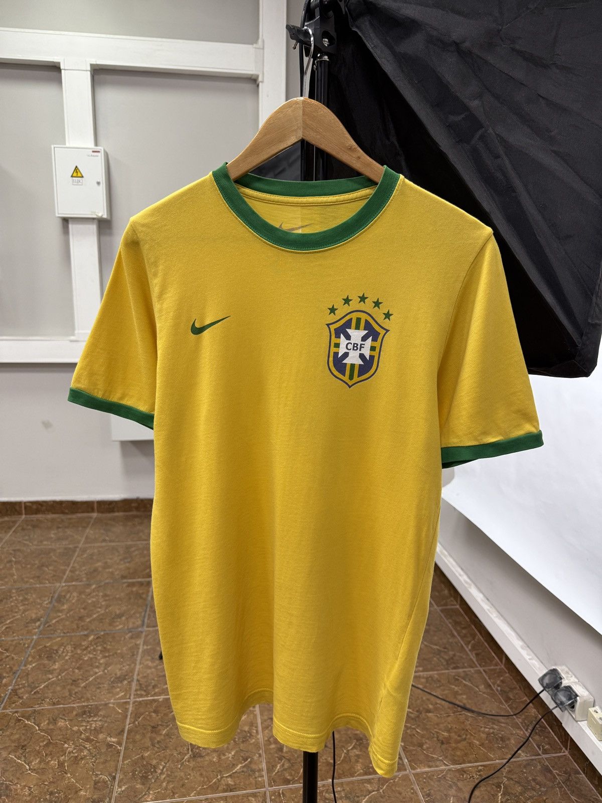Nike 🇧🇷 Vintage Y2K Nike Brazil CBF Soccer T-Shirt Rare Retro Size US M / EU 48-50 / 2 - 1 Thumbnail