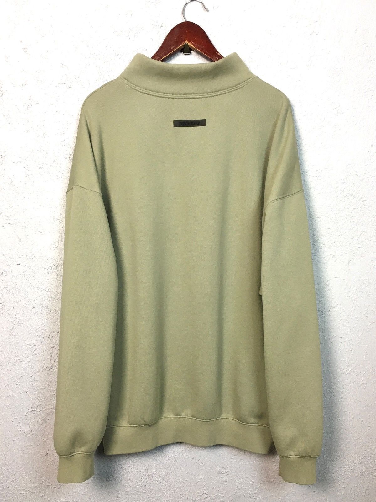 Fear of God crewneck FOG OF GOD ESSENTIALS Taupe Mock Neck Sweatshirt Size US XL / EU 56 / 4 - 6 Thumbnail