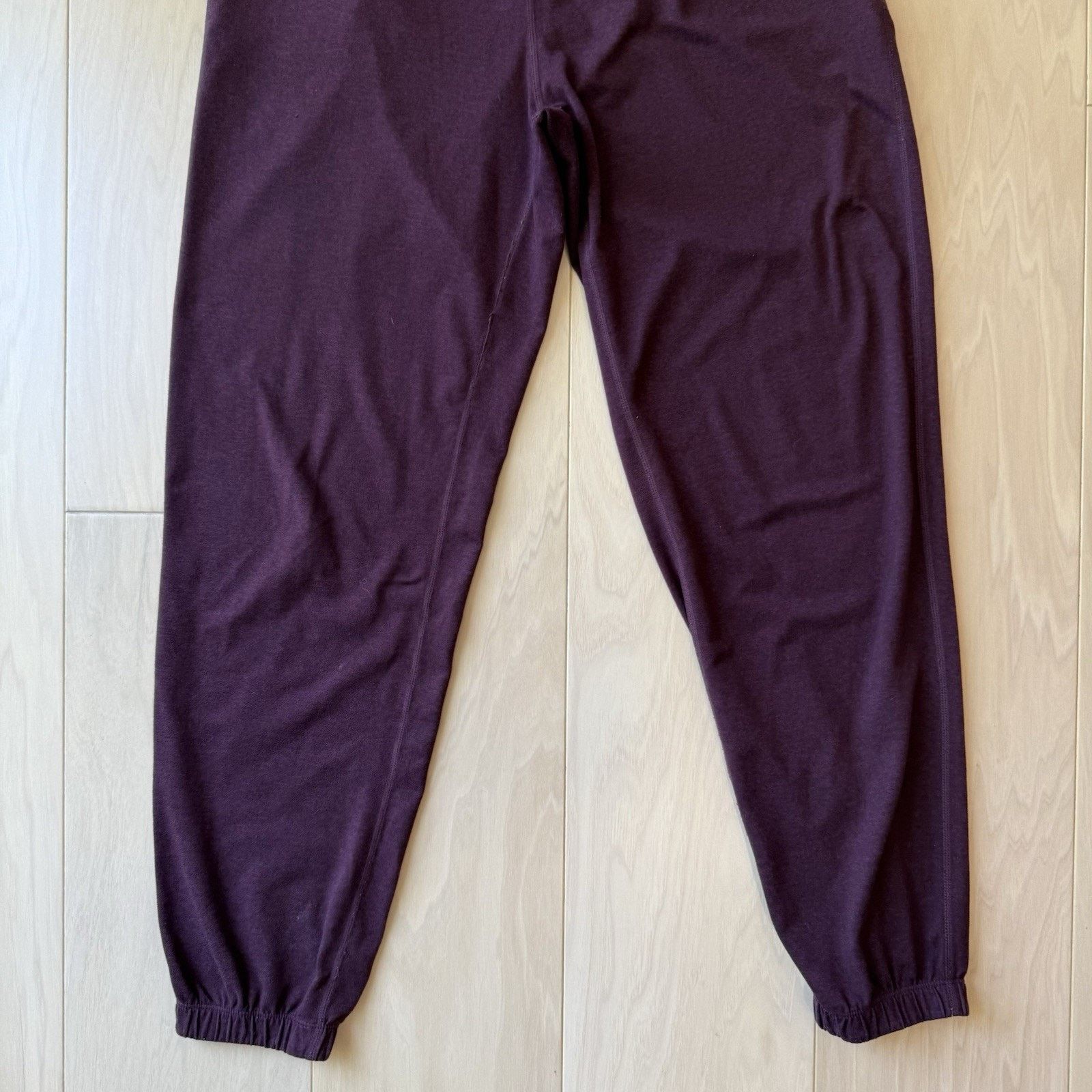 Vuori Vuori Boyfriend Jogger Women's S Magenta Comfy Sweatpants Size 27" / US 4 / IT 40 - 4 Thumbnail