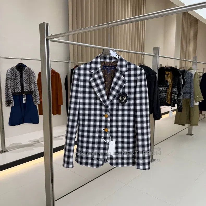 Louis Vuitton Louis Vuitton Plaid single-breasted blazer Size XS / US 0-2 / IT 36-38 - 1 Thumbnail