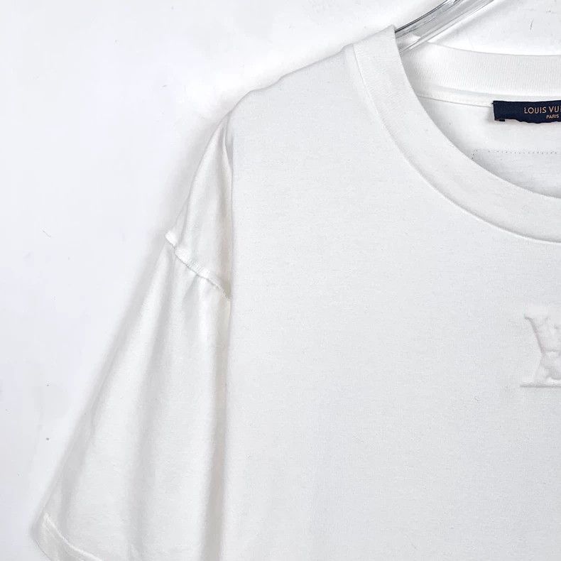 Louis Vuitton Louis Vuitton 22 white logo monogrammed cotton crew neck s Size US XL / EU 56 / 4 - 3 Thumbnail