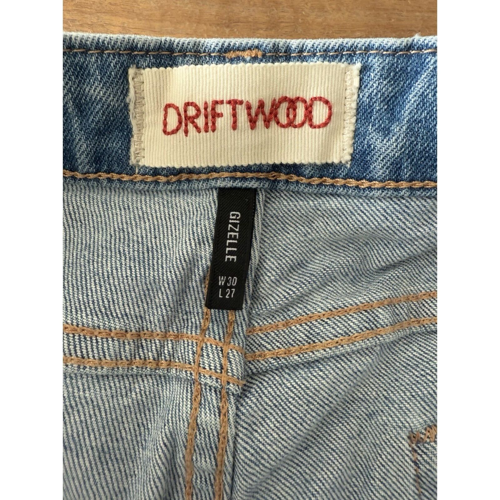 Vintage Driftwood Gizelle High Waist Distressed Mom Jeans Womens 30 (Measures 33x26) Regular Blue Denim Jeans Size 30" / US 8 / IT 44 - 3 Thumbnail