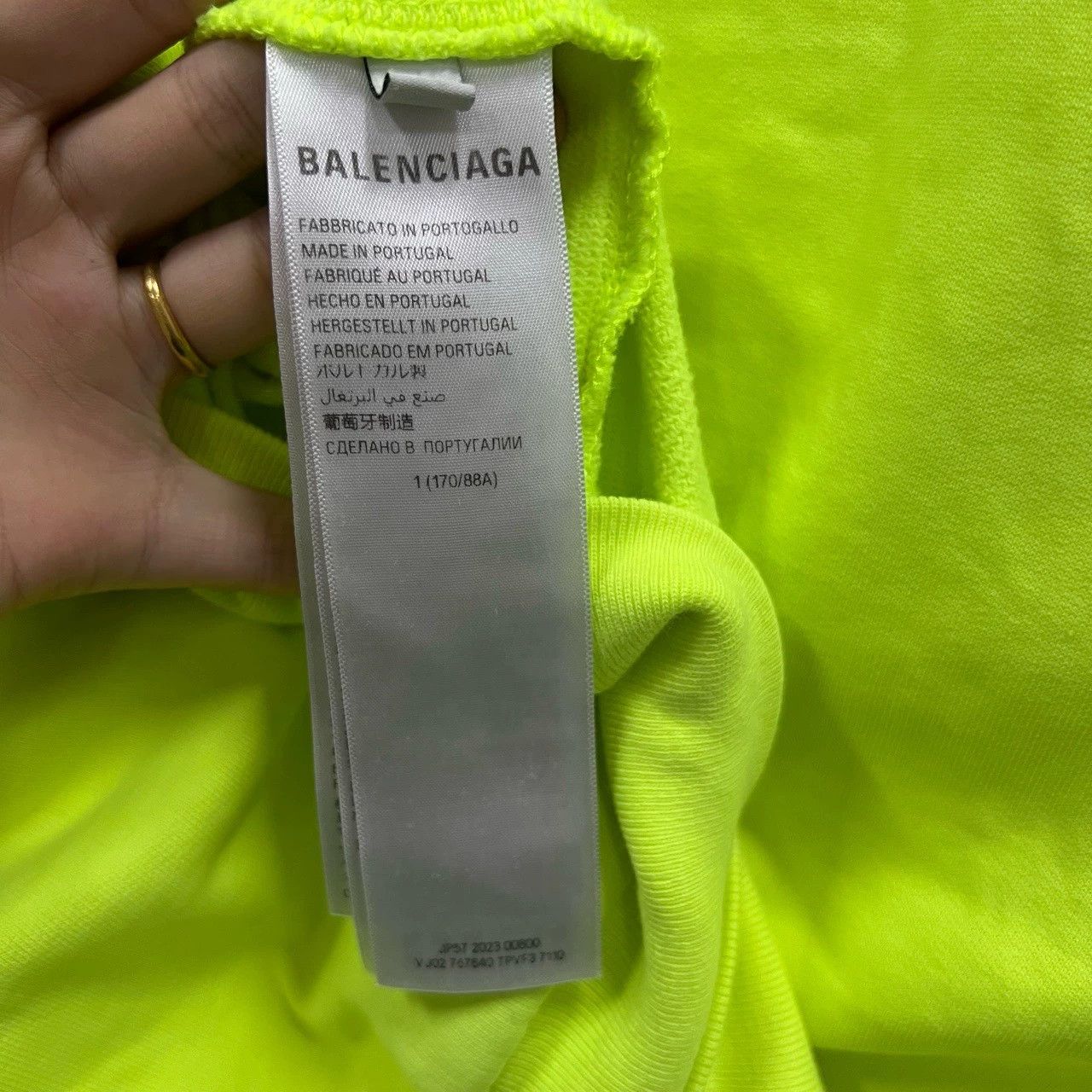 Balenciaga balenciaga neon yellow zip-up hoodie Size US S / EU 44-46 / 1 - 4 Thumbnail