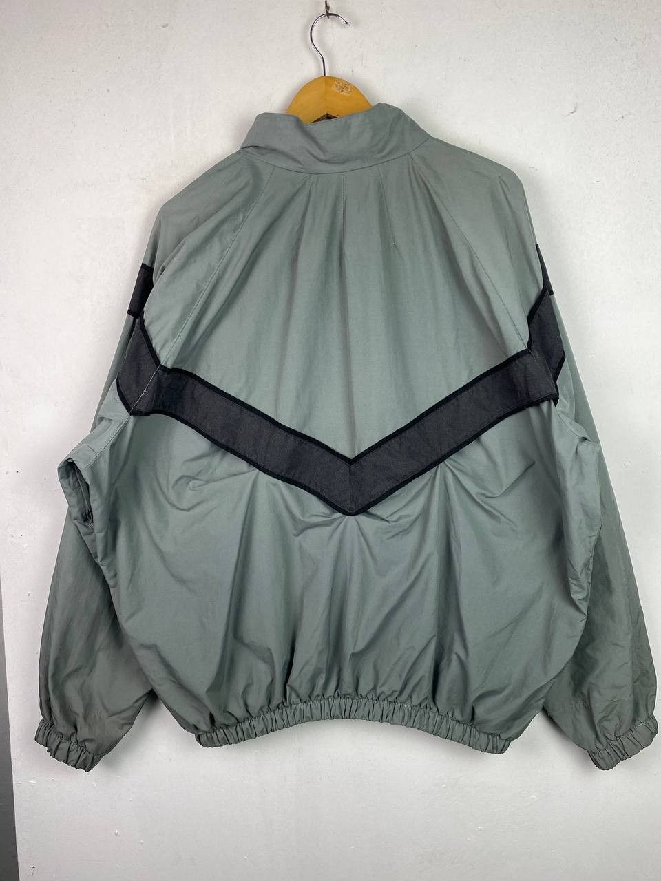Vintage vintage us army light jacket nice design Size US L / EU 52-54 / 3 - 10 Thumbnail