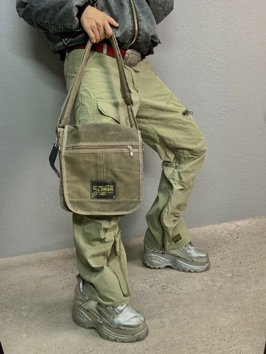 Diesel Diesel sling bag Vintage Y2K multi pocket bag military 90s