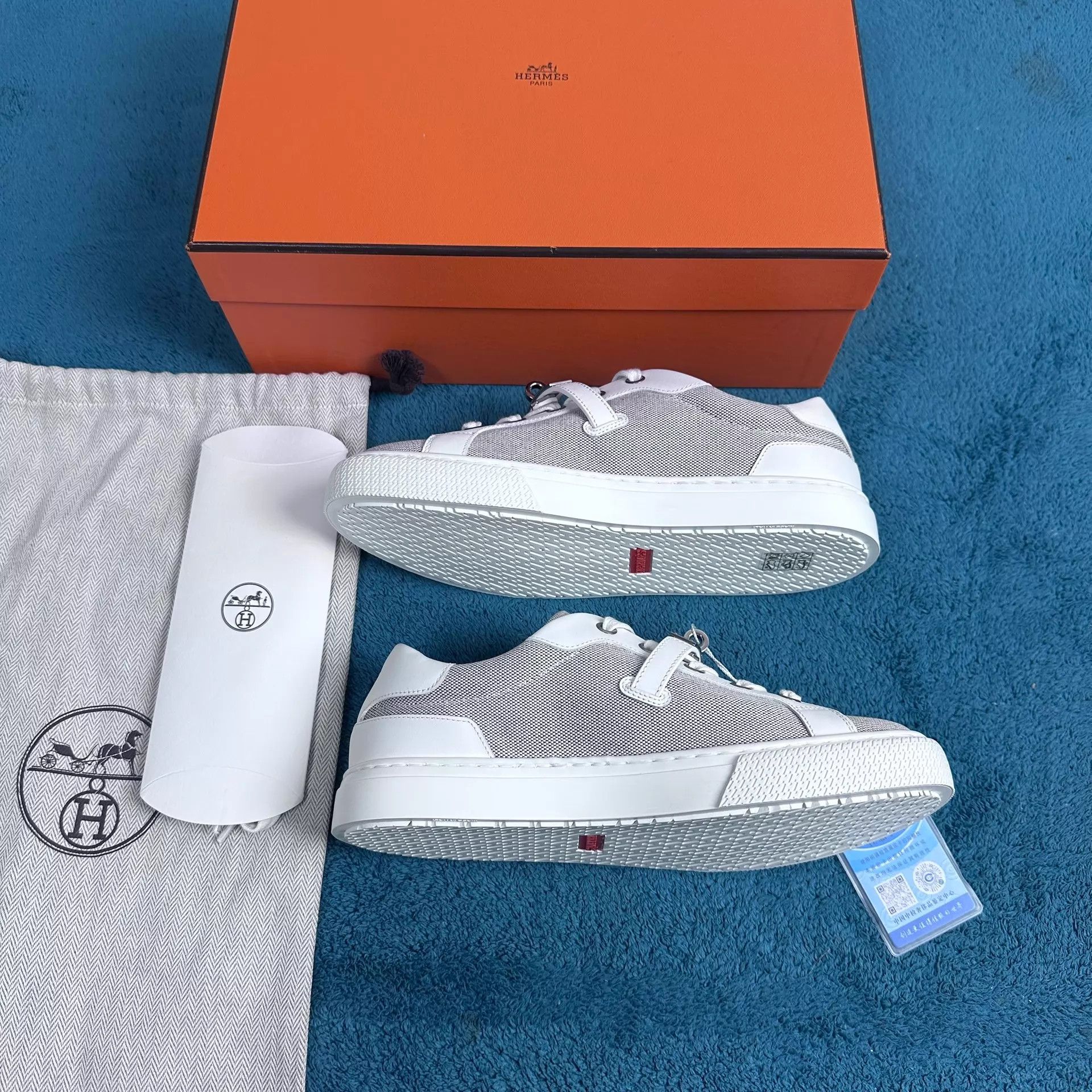 Hermes Hermès day canvas low-top sneakers gray & white 36.5 Size US 6 / IT 36 - 3 Thumbnail