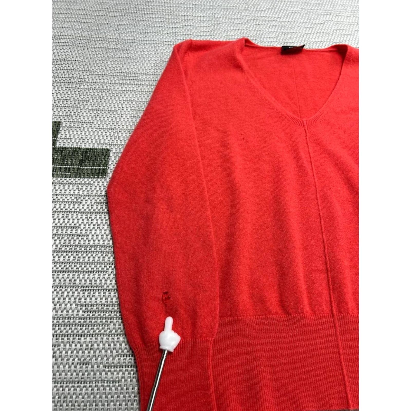 Akris Akris Sweater Womens 6 Red Cashmere V-Neck Tight Knit Ribbed Relaxed Fit Winter Size M / US 6-8 / IT 42-44 - 4 Thumbnail