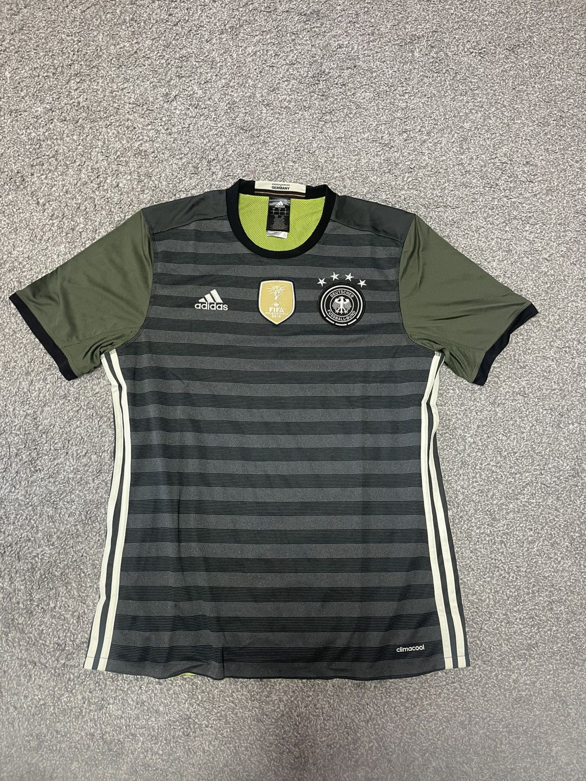 Adidas GERMANY 2016-2019 AWAY FOOTBALL SOCCER JERSEY L ADIDAS Size US L / EU 52-54 / 3 - 1 Thumbnail