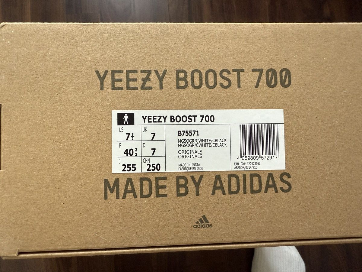 Adidas × Yeezy Adidas Yeezy 700 V1 Wave Runner 2017 batch Size US 7.5 / EU 40-41 - 2 Thumbnail