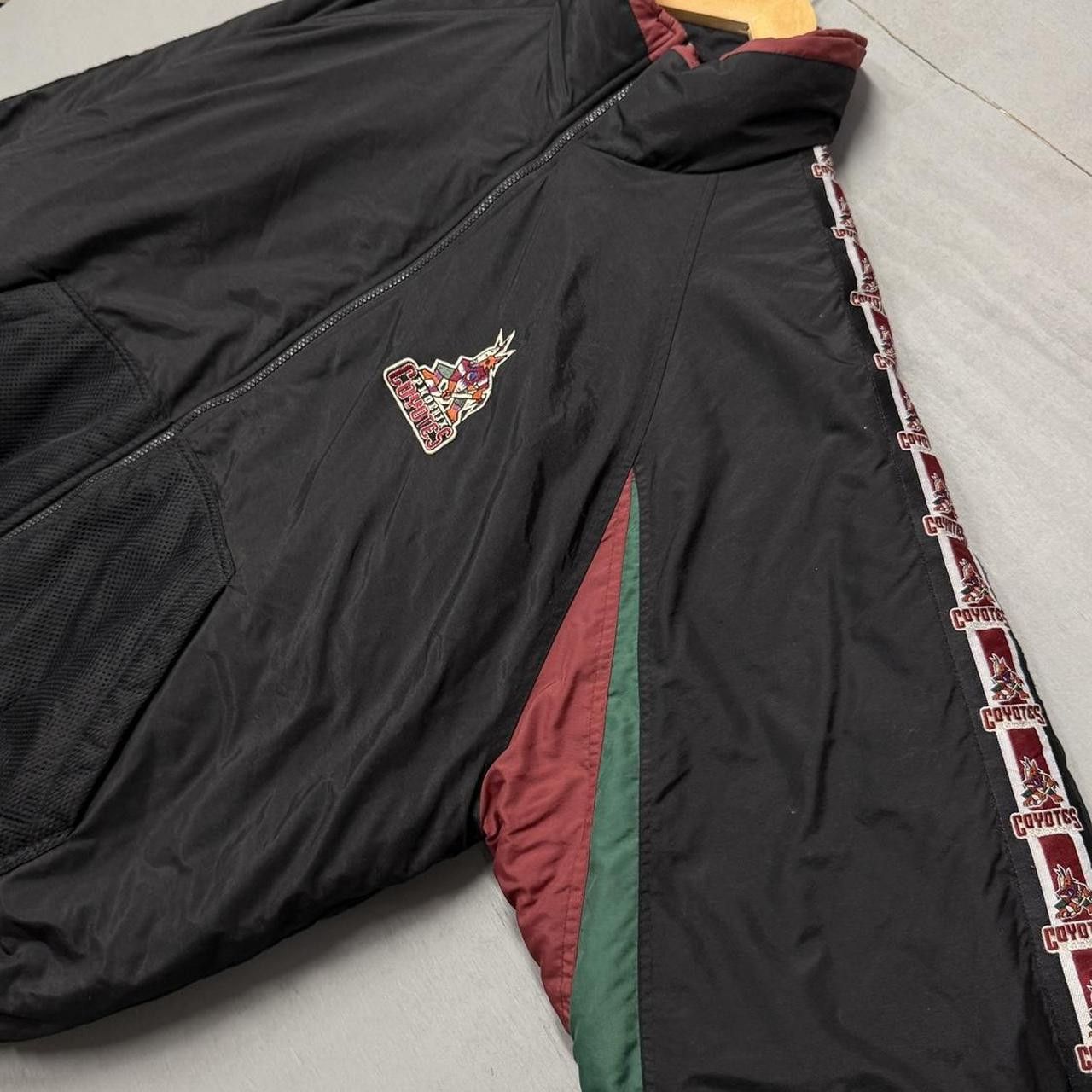 Pro Player × Starter Vintage Phoenix Coyotes Black Zip Up Puffer Jacket XXL Size US XXL / EU 58 / 5 - 5 Thumbnail