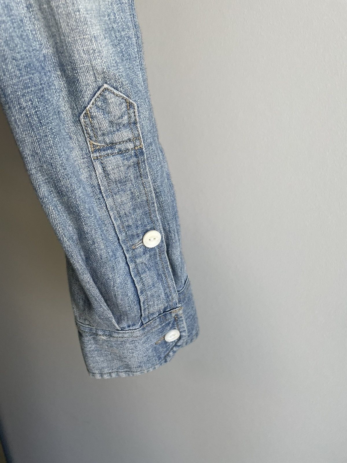 J.Crew Light Wash Denim Work Shirt Workshirt Size US M / EU 48-50 / 2 - 6 Thumbnail