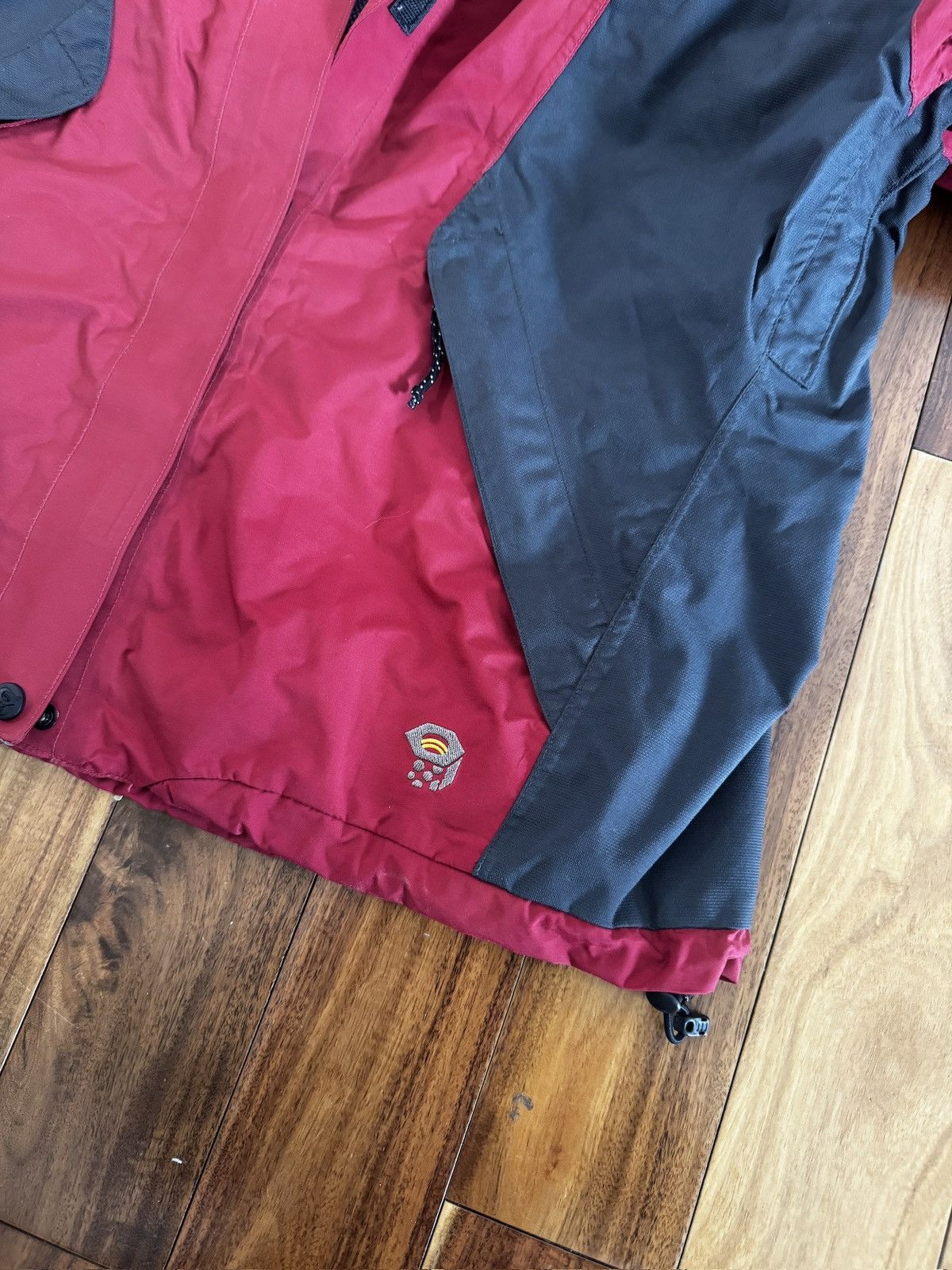 Mountain Hardwear Vintage Mountain hardware jacket Size M / US 6-8 / IT 42-44 - 2 Thumbnail