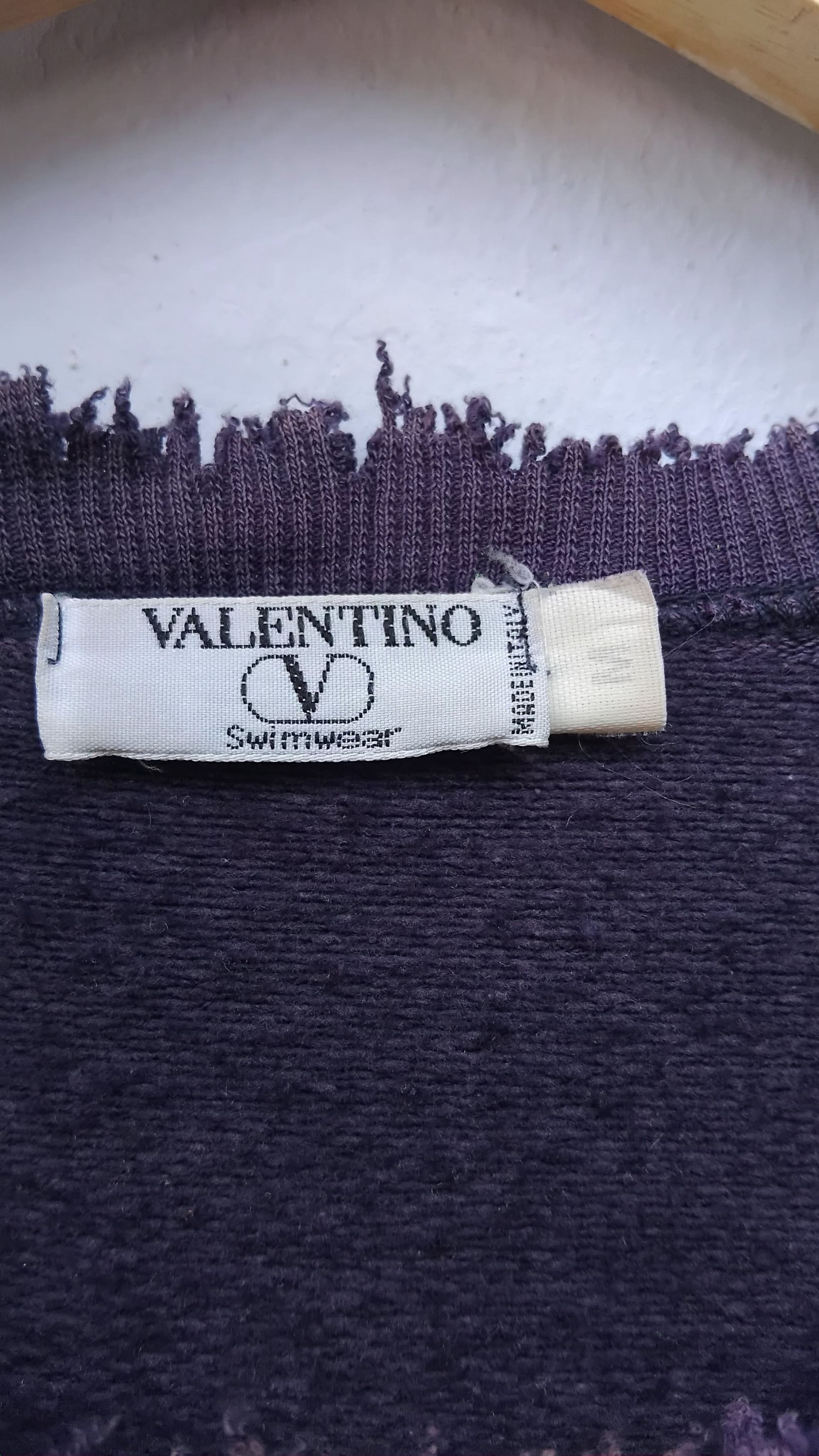 Valentino Vintage Original Valentino distress sweater Size US M / EU 48-50 / 2 - 12 Thumbnail