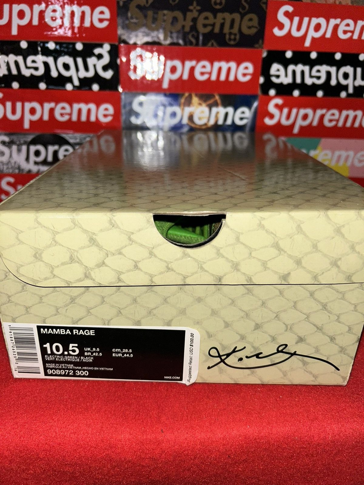 Nike Nike Mamba Rage 'Grinch' - 908972-300 size 10.5 with box Size US 10.5 / EU 43-44 - 11 Thumbnail