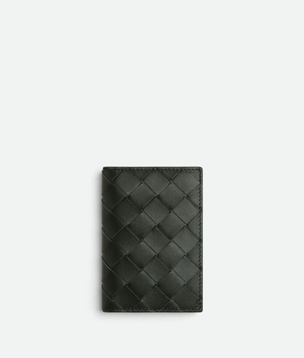 o1lf3ng10525 Size: OS / Intrecciato Flap Card Case Green