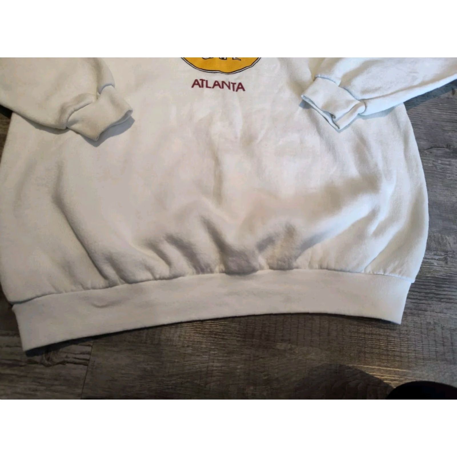 Hard Rock Cafe Vintage Hard Rock Cafe Atlanta Crewneck Sweatshirt White Large Made In USA Size US L / EU 52-54 / 3 - 3 Thumbnail