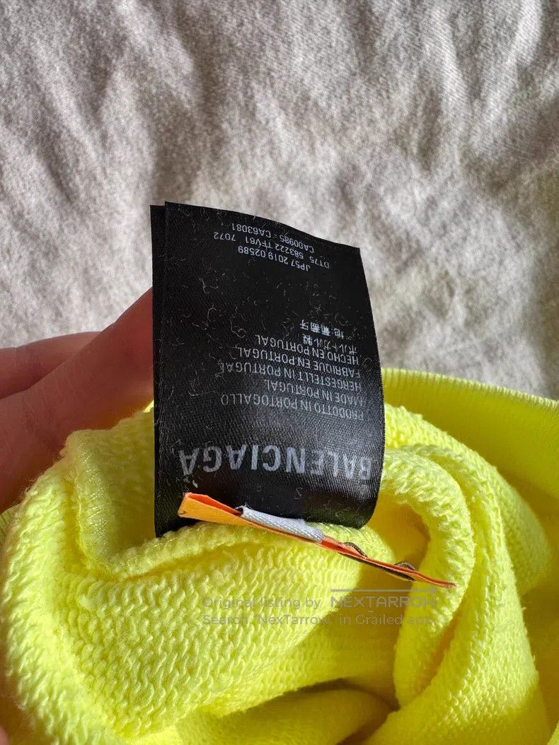 Balenciaga Balenciaga Sweatshirt Size US S / EU 44-46 / 1 - 7 Thumbnail