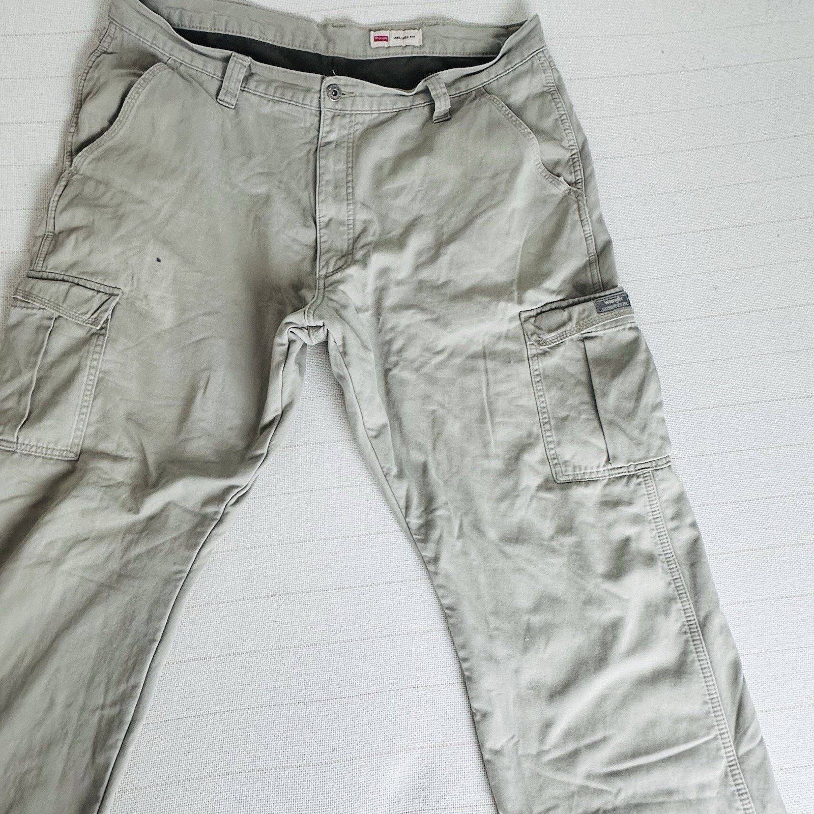 Wrangler Wranglers Men's Thermal Fit Cargo Pants Brown Tech Pockets Size US 39 - 6 Thumbnail