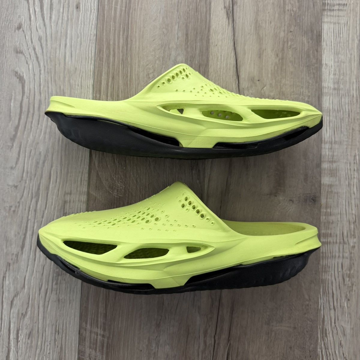 MMW × Nike NIKE • MMW 005 Slide "Volt" (12M) Size US 12 / EU 45 - 2 Thumbnail